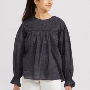 uniqlo x anna sui charcoal long sleeve blouse